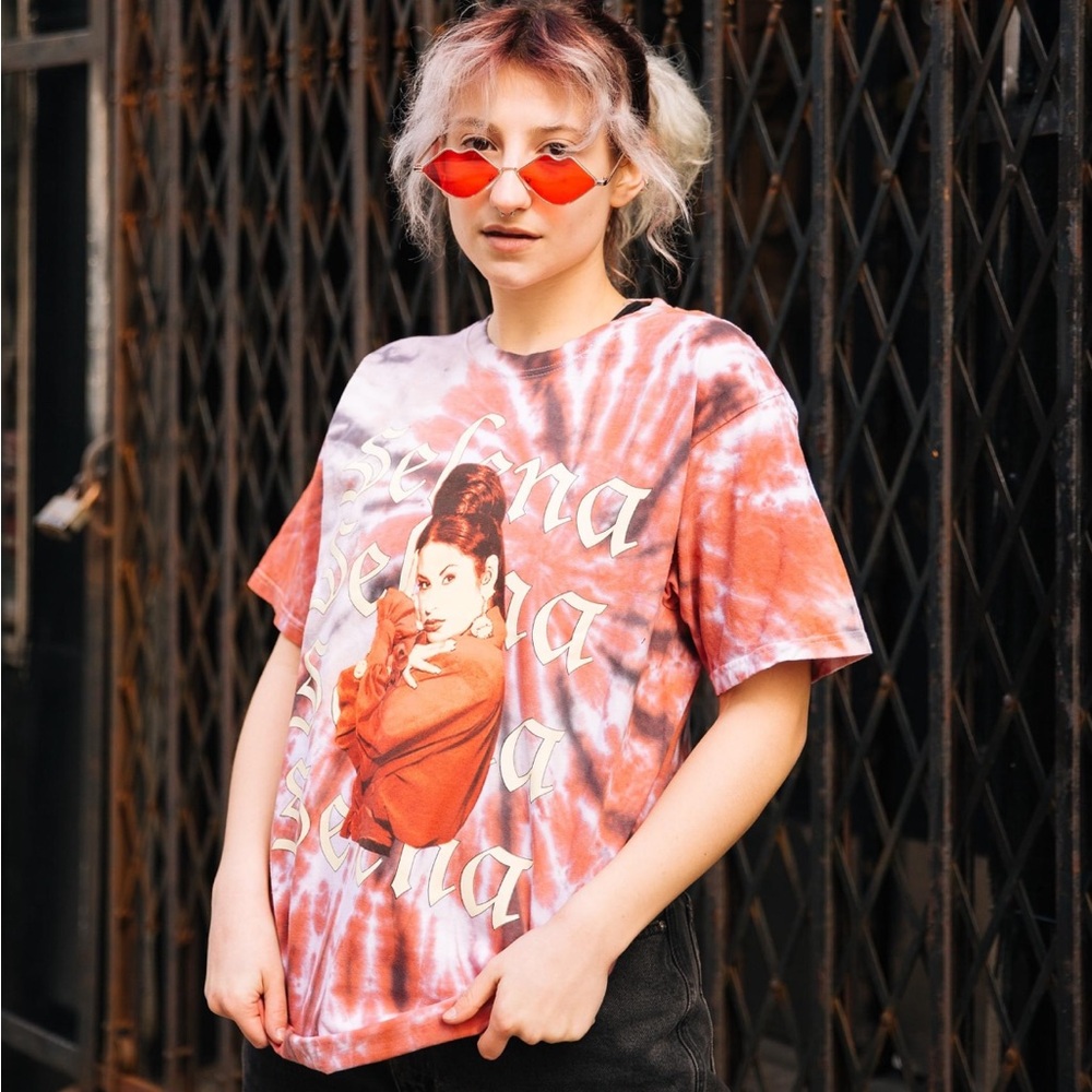 NWOT Selena Quintanilla Shirt